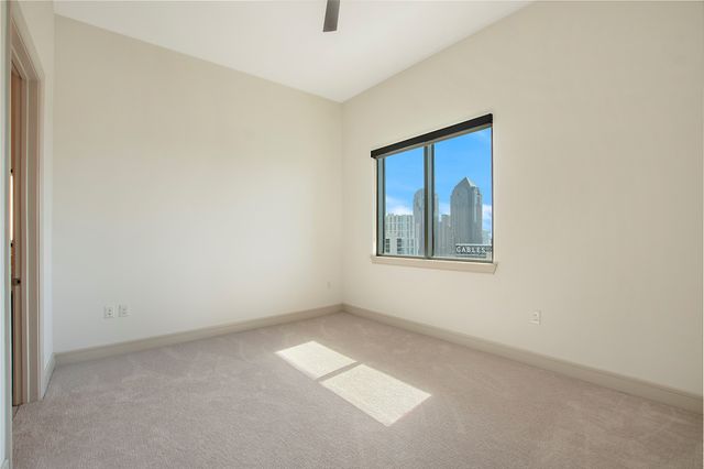 2323 N Akard Street 3008, Dallas, TX 75204