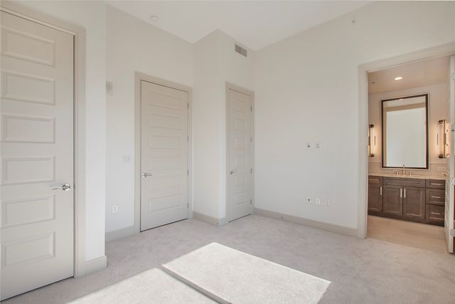 2323 N Akard Street 3008, Dallas, TX 75204