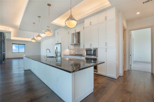 2323 N Akard Street 3008, Dallas, TX 75204