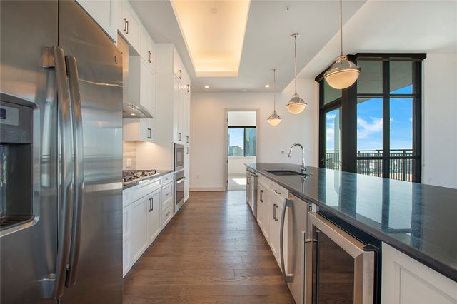 2323 N Akard Street 3008, Dallas, TX 75204