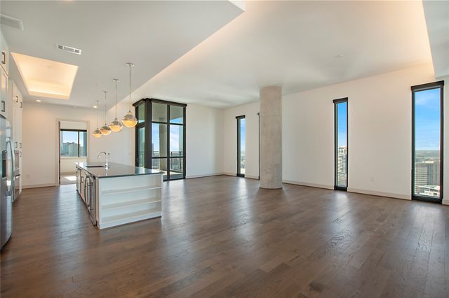 2323 N Akard Street 3008, Dallas, TX 75204