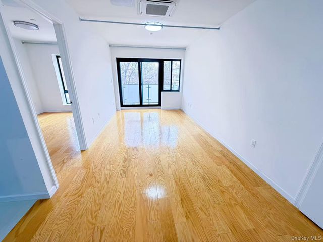 42-29 Parsons Boulevard 3F, Flushing, NY 11355