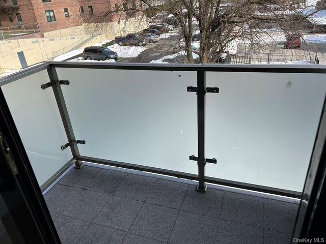 42-29 Parsons Boulevard 3F, Flushing, NY 11355