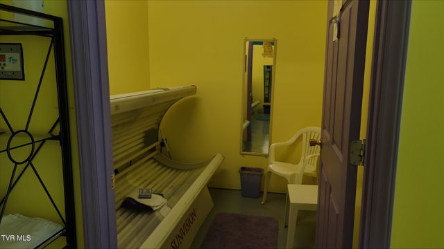 1024 South S Wilcox Drive, Kingsport, TN 37660