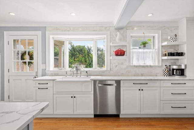 3 Essex Rd, Belmont, MA 02478