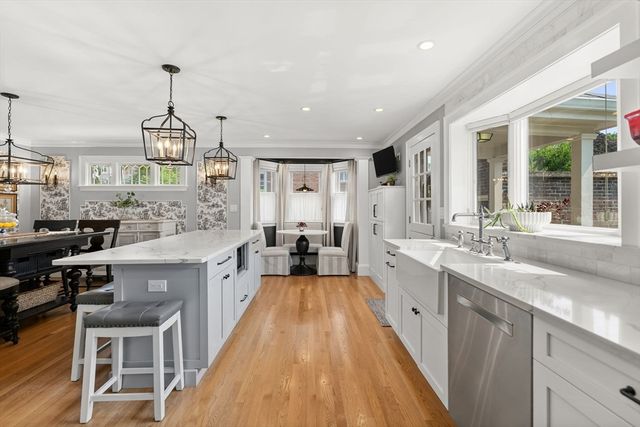 3 Essex Rd, Belmont, MA 02478