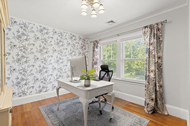 3 Essex Rd, Belmont, MA 02478