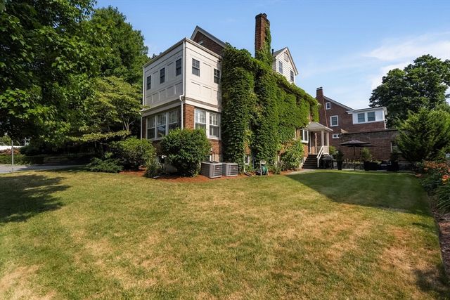 3 Essex Rd, Belmont, MA 02478