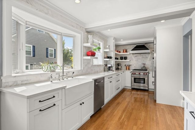 3 Essex Rd, Belmont, MA 02478
