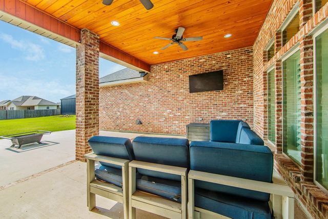 512 Abby Road, Thibodaux, LA 70301
