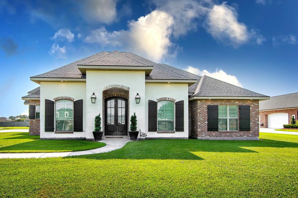512 Abby Road, Thibodaux, LA 70301