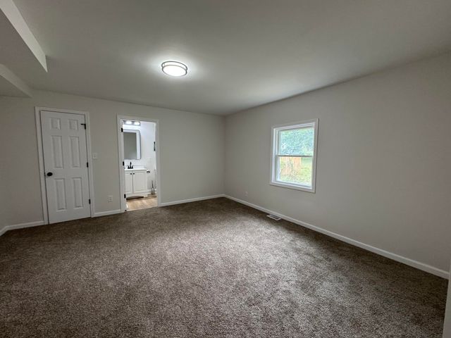 1427 Austin Avenue, Schererville, IN 46375