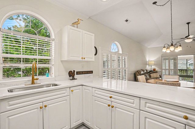 4703 Wild Iris Dr Apt 302, Myrtle Beach, SC 29577