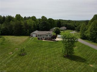 113 Stone Bridge Road, Mount Airy, NC 27030