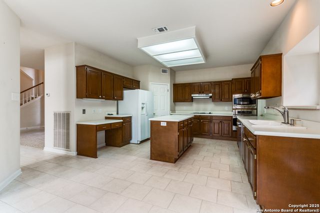 2614 Inwood View, San Antonio, TX 78248