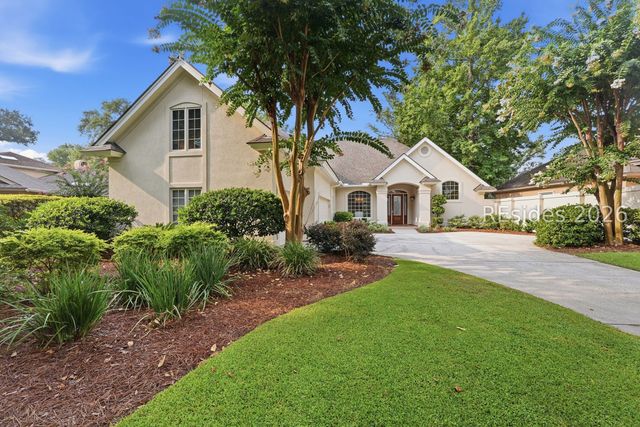 52 Old Fort Dr, Hilton Head Island, SC 29926