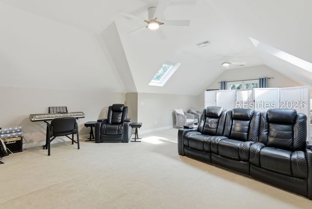 52 Old Fort Dr, Hilton Head Island, SC 29926