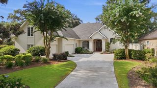 52 Old Fort Dr, Hilton Head Island, SC 29926