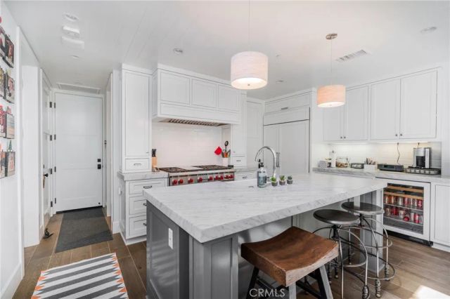 217 Coral Avenue, Newport Beach, CA 92662