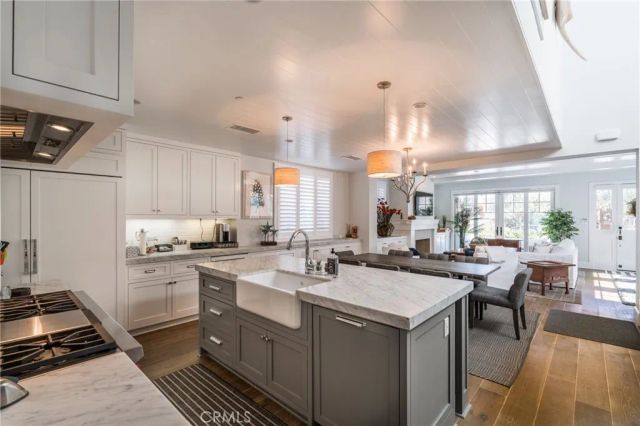 217 Coral Avenue, Newport Beach, CA 92662