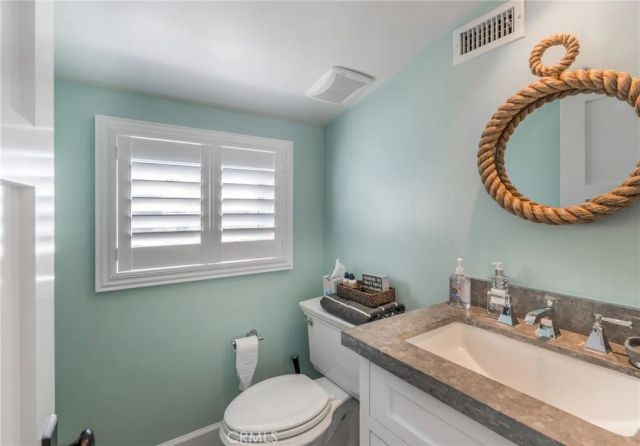 217 Coral Avenue, Newport Beach, CA 92662