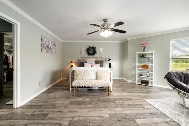 6602 Fawn View Drive, Charlotte, NC 28216
