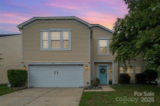 6602 Fawn View Drive, Charlotte, NC 28216