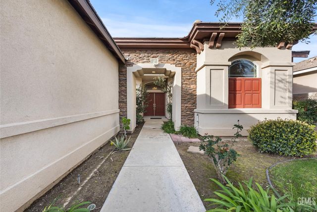 13418 Giro Drive, Bakersfield, CA 93314