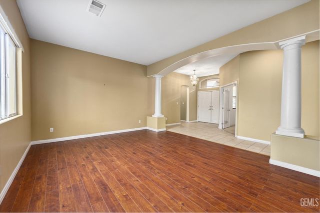 13418 Giro Drive, Bakersfield, CA 93314