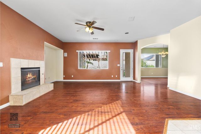 13418 Giro Drive, Bakersfield, CA 93314