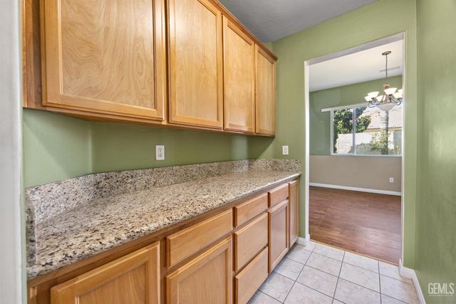 13418 Giro Drive, Bakersfield, CA 93314