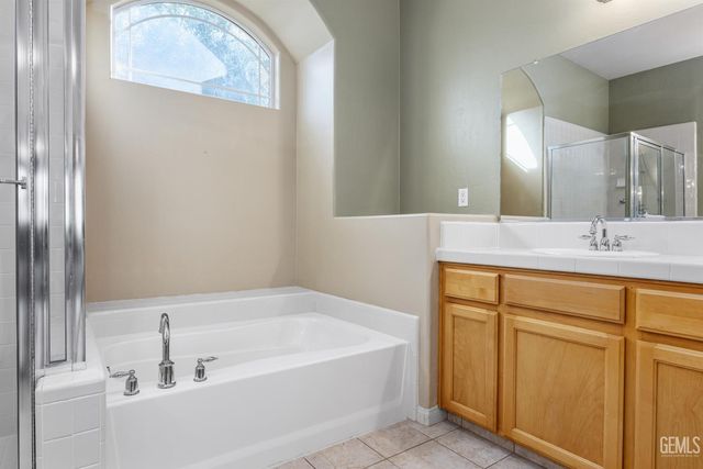 13418 Giro Drive, Bakersfield, CA 93314