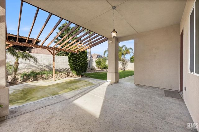 13418 Giro Drive, Bakersfield, CA 93314