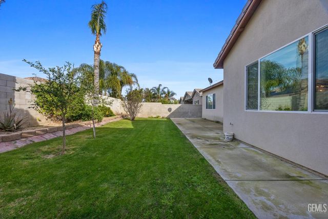 13418 Giro Drive, Bakersfield, CA 93314