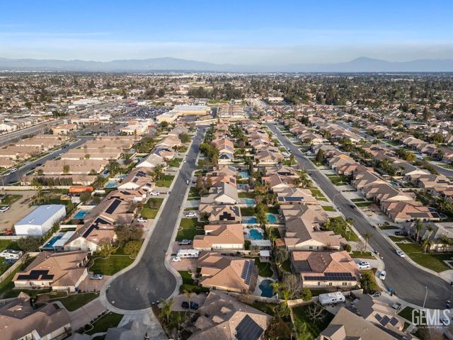 13418 Giro Drive, Bakersfield, CA 93314