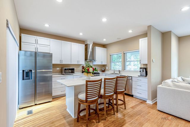 355 Woodhill Lane, Lake Villa, IL 60046