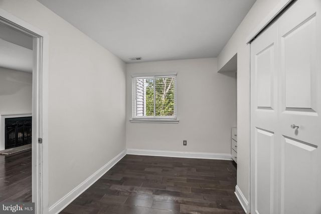 702 ABBEY CT, Sicklerville, NJ 08081