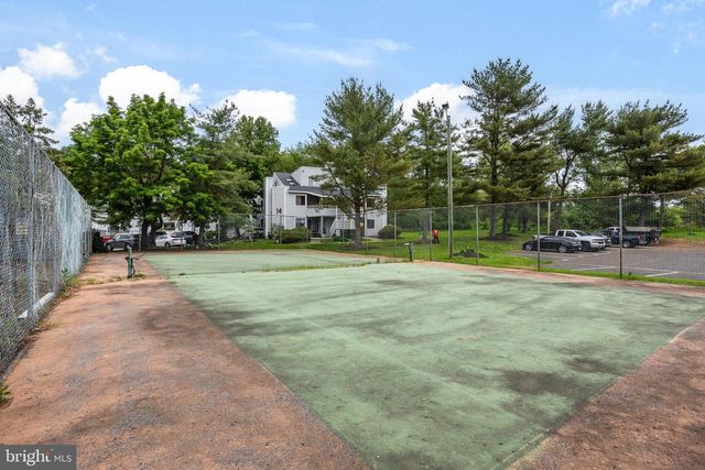 702 ABBEY CT, Sicklerville, NJ 08081