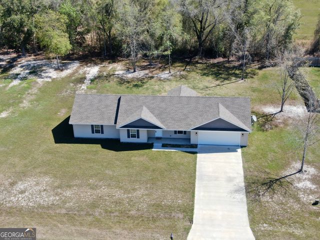 4756 Otter Creek Circle, Blackshear, GA 31516