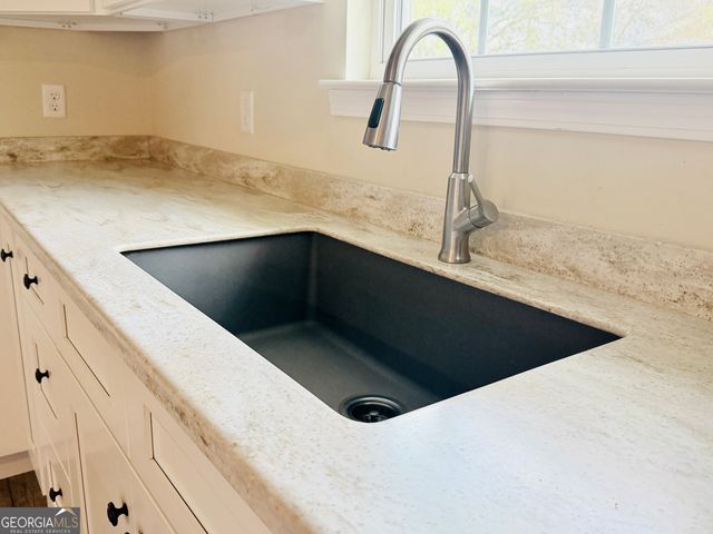 4756 Otter Creek Circle, Blackshear, GA 31516