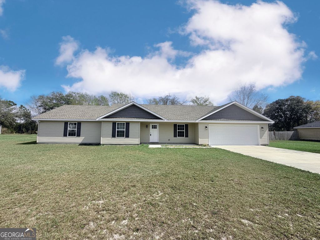 4756 Otter Creek Circle, Blackshear, GA 31516