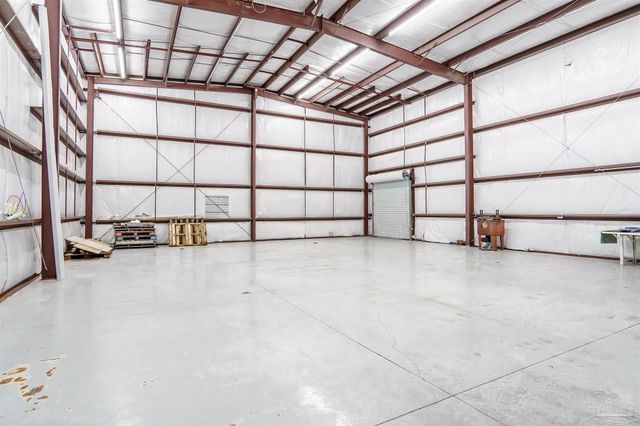 3177 Wallace Lake Rd, Pace, FL 32571