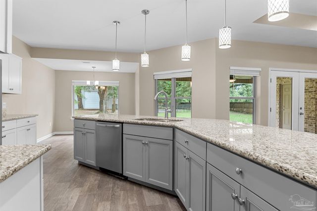 3177 Wallace Lake Rd, Pace, FL 32571