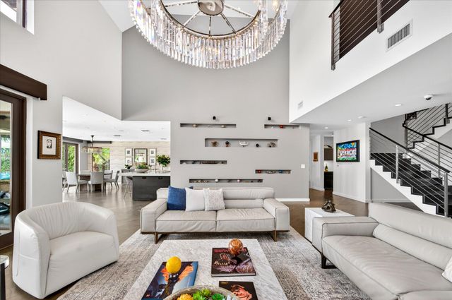 2740 NE 17th Street, Fort Lauderdale, FL 33305