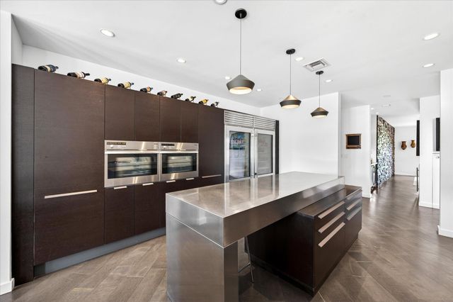 2740 NE 17th Street, Fort Lauderdale, FL 33305