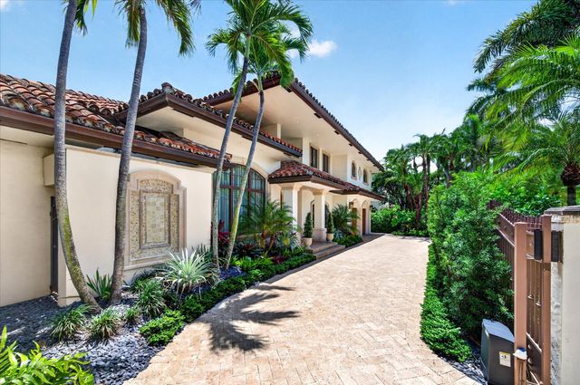 2740 NE 17th Street, Fort Lauderdale, FL 33305