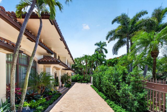 2740 NE 17th Street, Fort Lauderdale, FL 33305