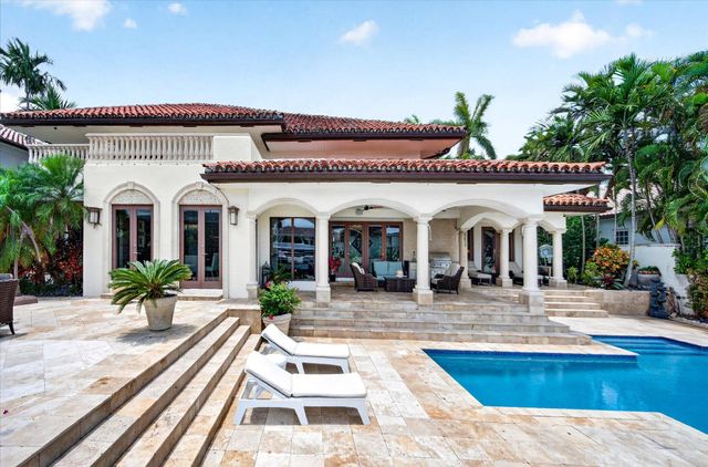 2740 NE 17th Street, Fort Lauderdale, FL 33305