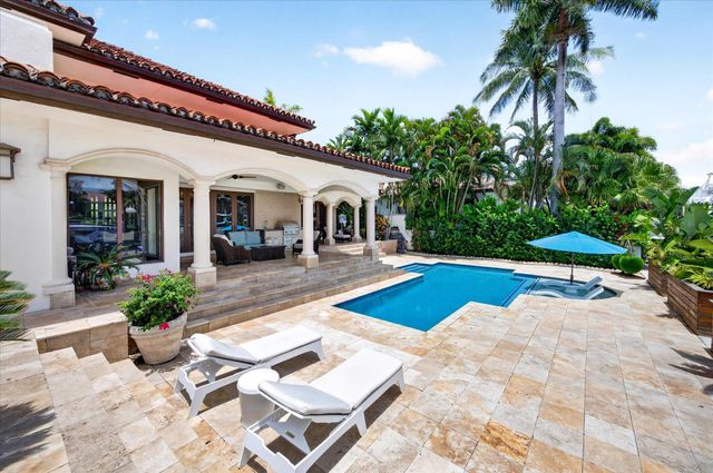 2740 NE 17th Street, Fort Lauderdale, FL 33305
