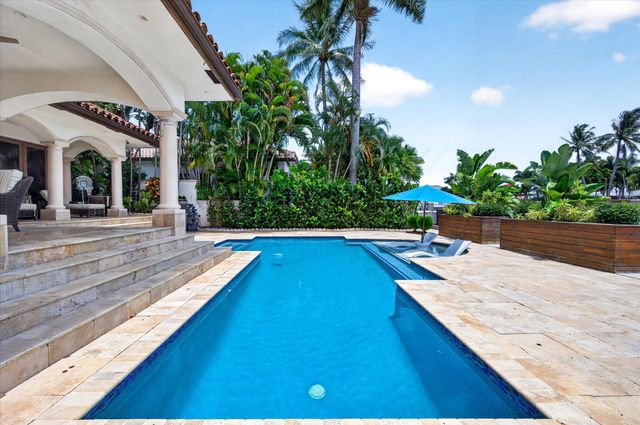 2740 NE 17th Street, Fort Lauderdale, FL 33305